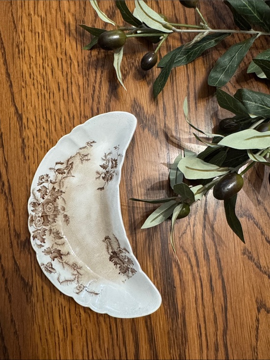 Other - Vintage Floral Crescent Serving Dish - Brown and Cream